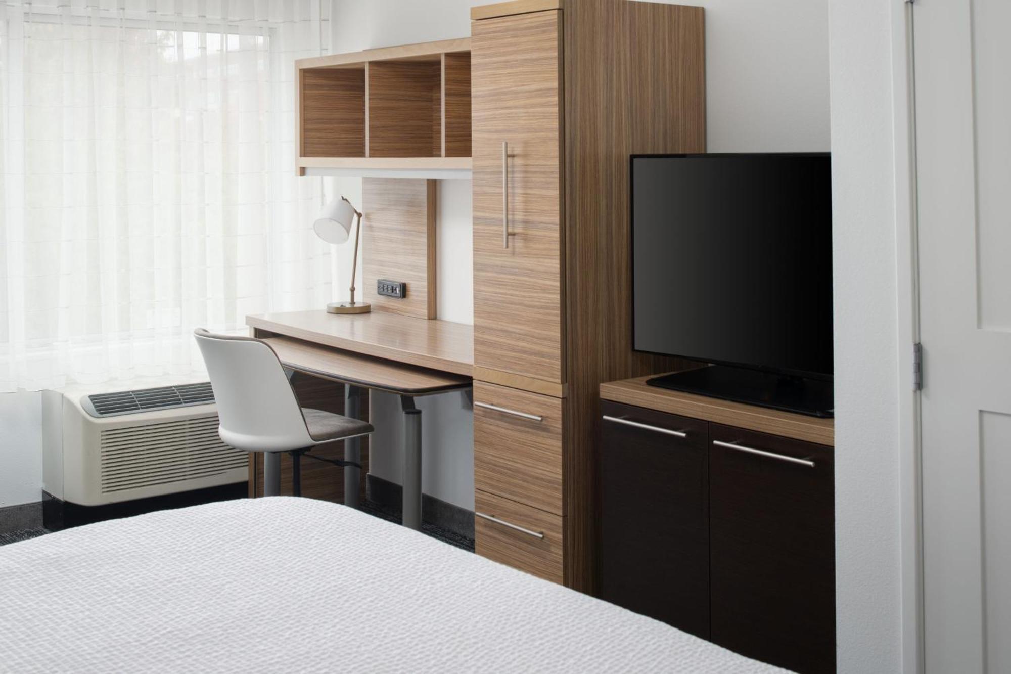 Towneplace Suites By Marriott Olympia Exterior foto